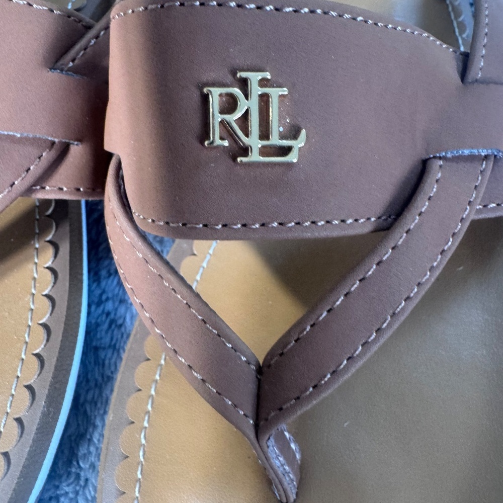Lauren Ralph Lauren Sandals Brown Leather Thong Gold Logo Size 9 -  Classic Summ - Picture 3 of 11